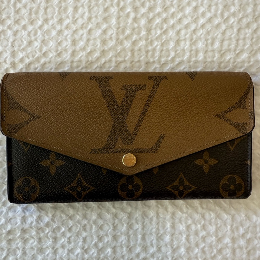 Louis Vuitton Giant Reverse Monogram Wallet